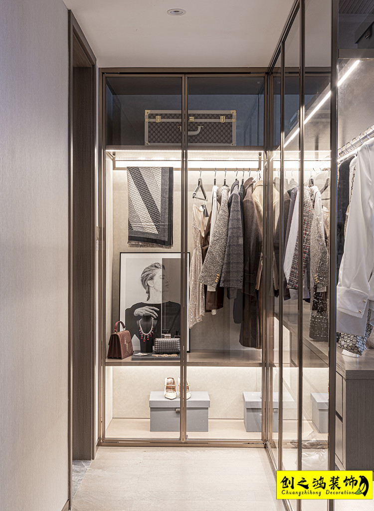 大包裝修新房裝修天津裝修公司創(chuàng)之鴻衣帽間