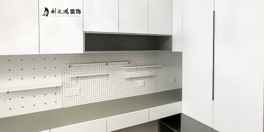 盈秀園128㎡現(xiàn)代簡約風格三居室裝修案例