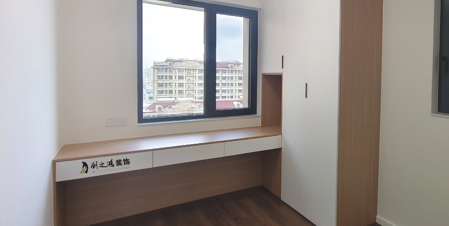 盈秀園128㎡現(xiàn)代簡約風格三居室裝修案例