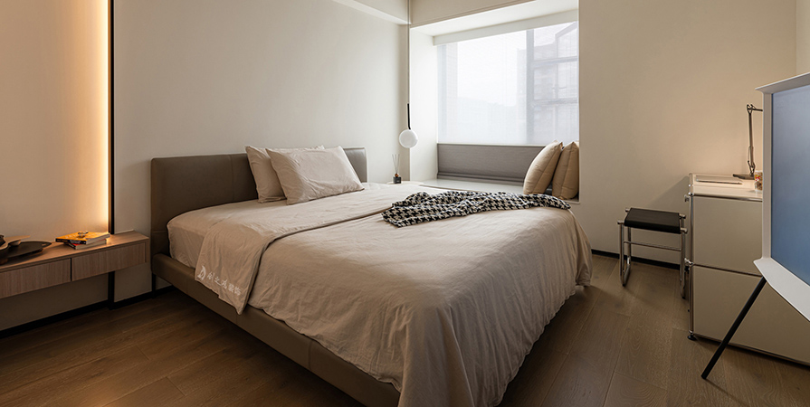 中?！ぷ蟀对淳?9㎡現(xiàn)代簡約風格三居室裝修案例