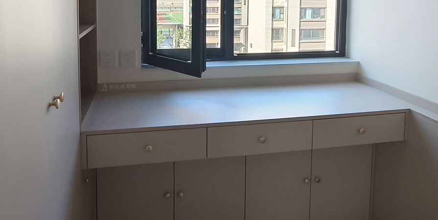 花語天著118㎡現(xiàn)代簡約風(fēng)格三居室實(shí)景案例