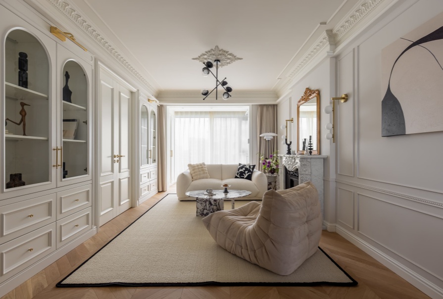 綠城·桂月雲(yún)翠106㎡法式風(fēng)格三居室裝修案例